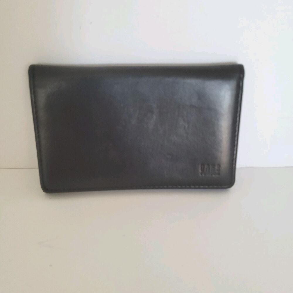 DAKS London Logo Soft Leather Card Wallet Bifold Black Designer Small Quality